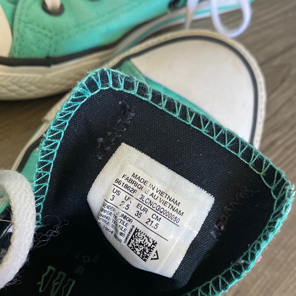 Kids Converse Shoes size 3